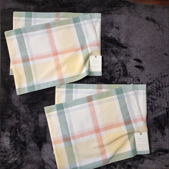 NEW! Threshold 100% Cotton Set Of 4 reversible Pastel Plaid Placemats 14"X19" - Picture 1 of 7